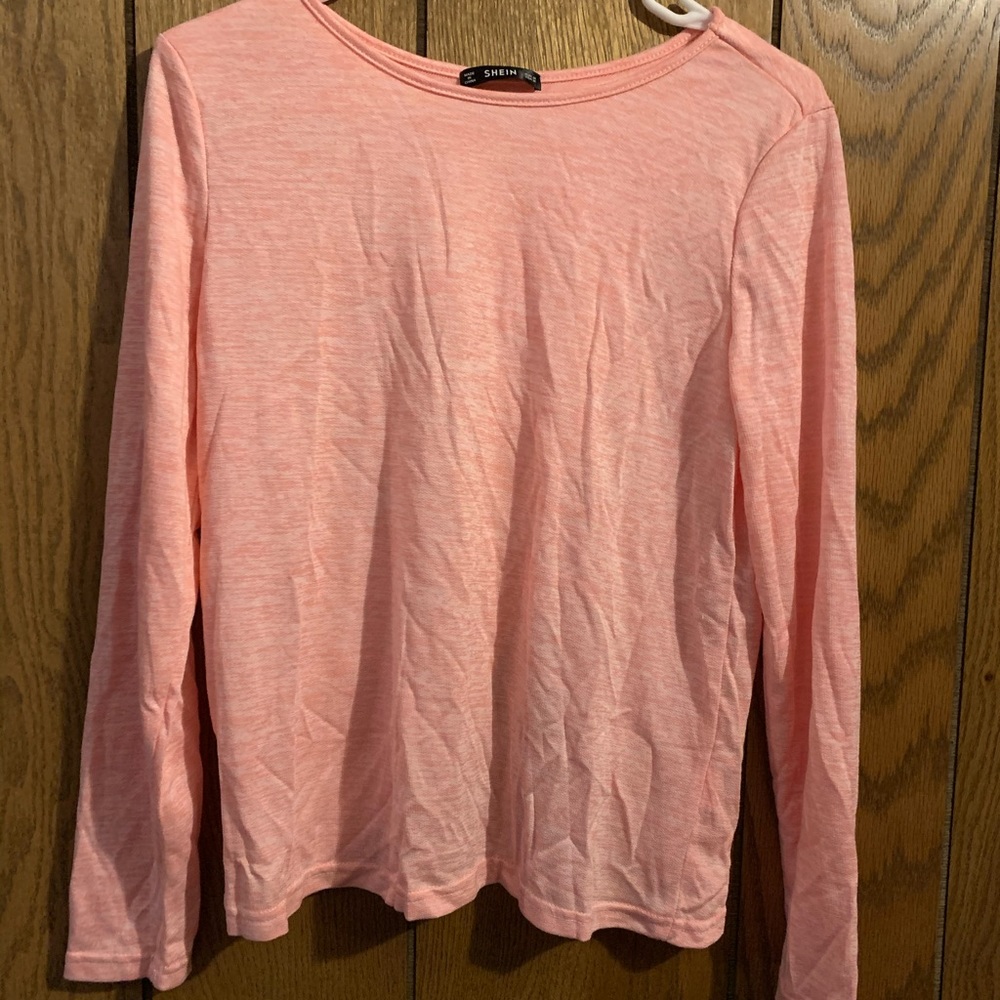 Woman’s coral cross back tshirt